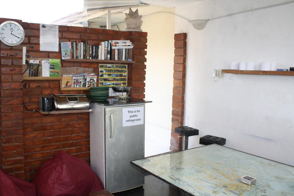 Gusti Homestay Kerobokan ภายนอก รูปภาพ