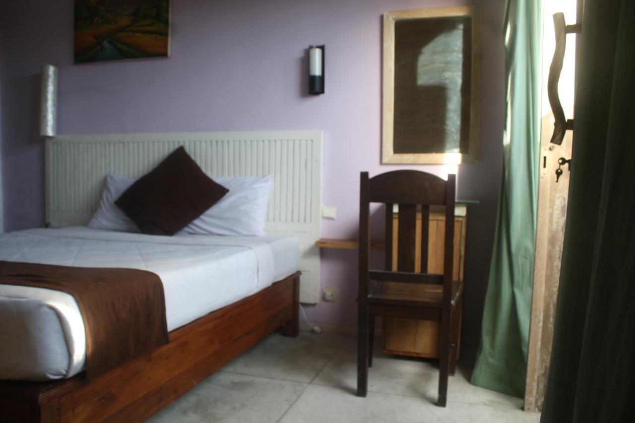 Gusti Homestay Kerobokan ภายนอก รูปภาพ