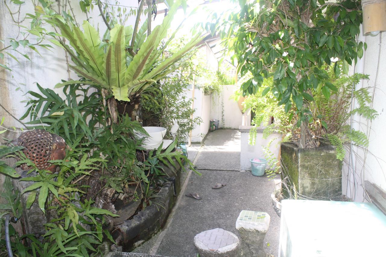 Gusti Homestay Kerobokan ภายนอก รูปภาพ