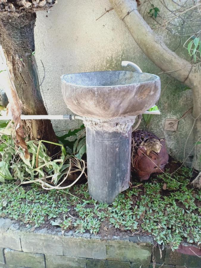 Gusti Homestay Kerobokan ภายนอก รูปภาพ